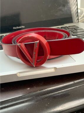 Red Valentino Woman’s Leather Belt.